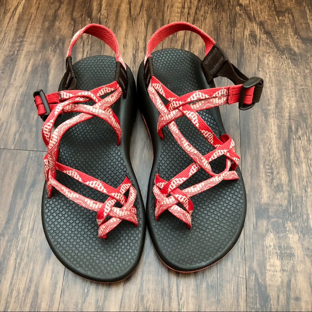 Chaco Sandal women’s 8 orange brown